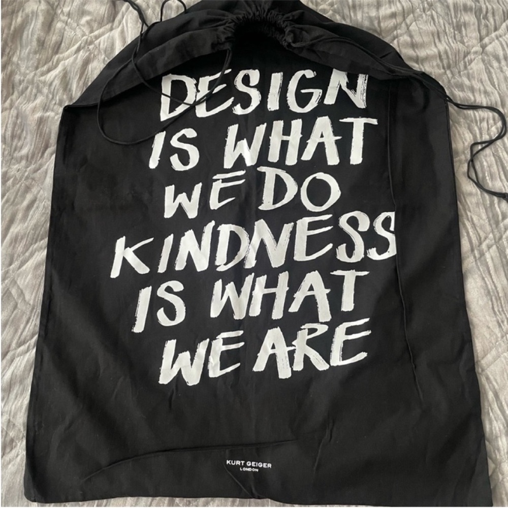 🖤 Kurt Geiger dustbag XL